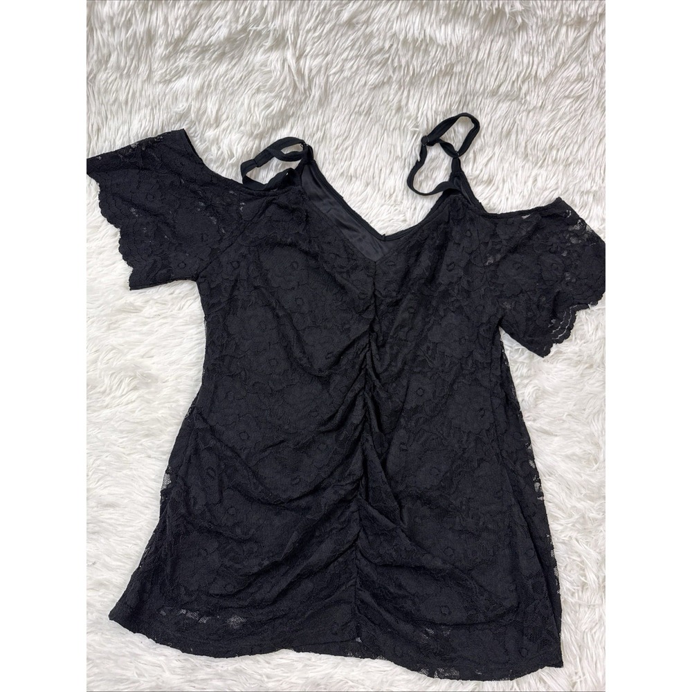 Torrid Size 3 Black Lace Overlay Cold Shoulder Midi Shirt Top NWT 3X 22 24